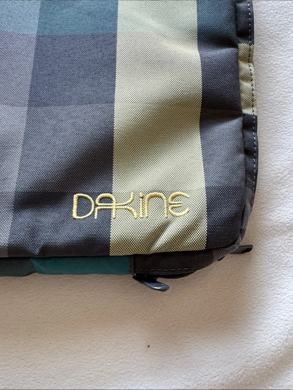 Dakine laptop case